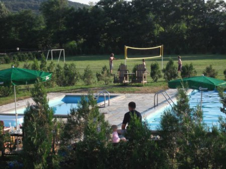 szálláshely, fogadó